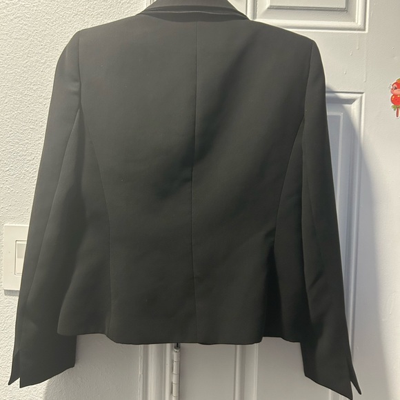 Jones Wear Black Women's Blazer - Picture 2 of 6